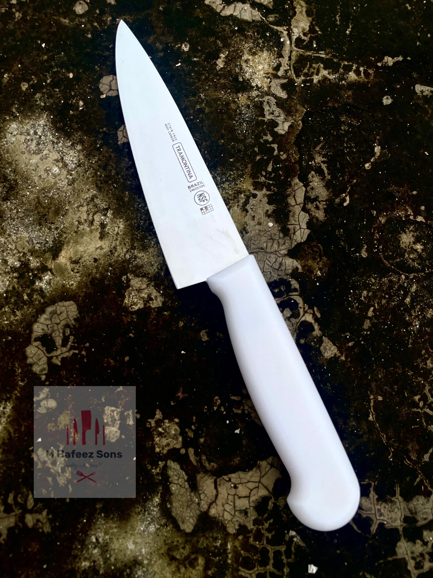Professional stain free carbon steel 6 inches Knife for skinning, meat cutting and kitchen
